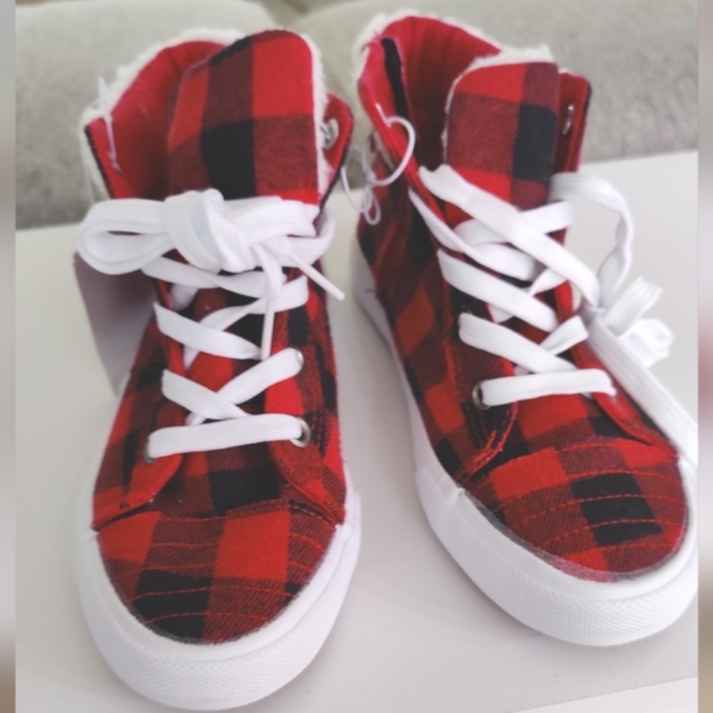 Gigil Girls Hi Top Sneakers Red‎ Black And White Plaid Faux I Have Size 3...